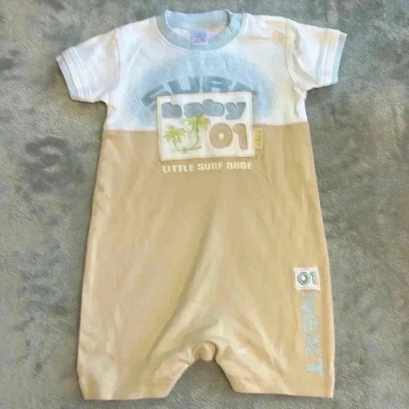 Next - LIKE NEW - Set of 3 short sleeve rompers. Size 6-9 months - Picture 6 of 7